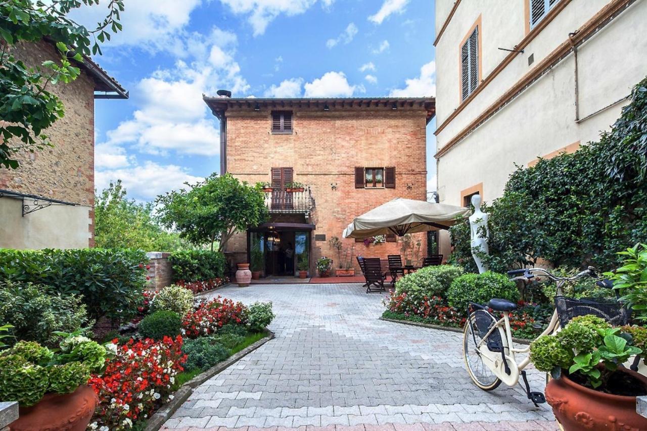 Hotel Arcobaleno Сиена Экстерьер фото