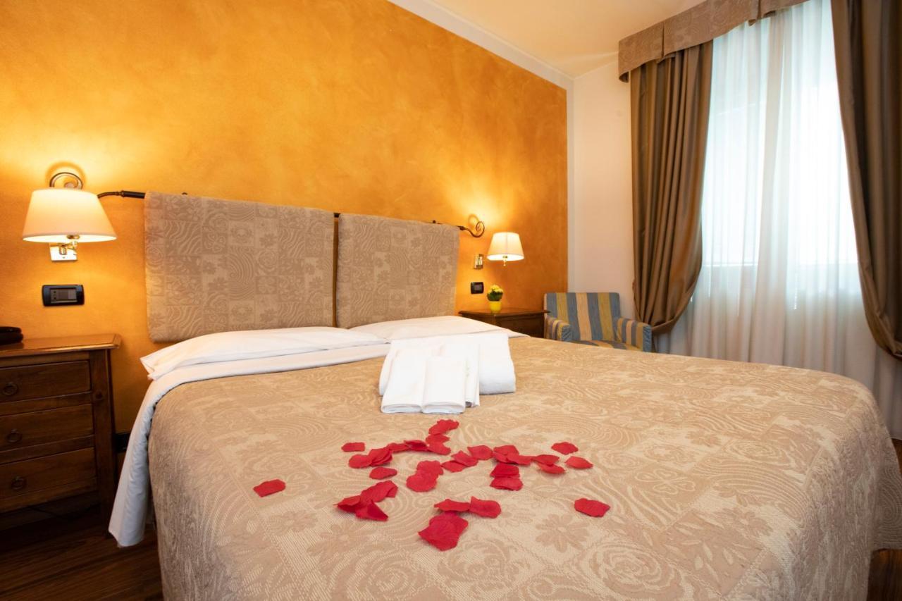 Hotel Arcobaleno Сиена Экстерьер фото