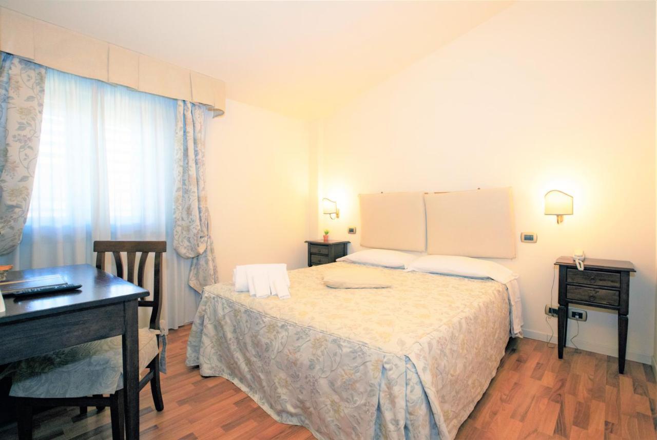 Hotel Arcobaleno Сиена Экстерьер фото