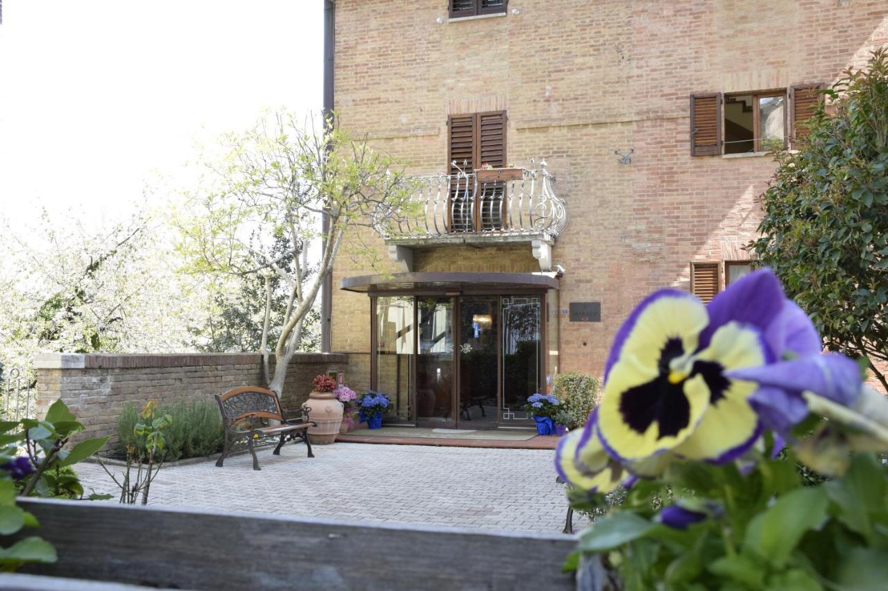 Hotel Arcobaleno Сиена Экстерьер фото